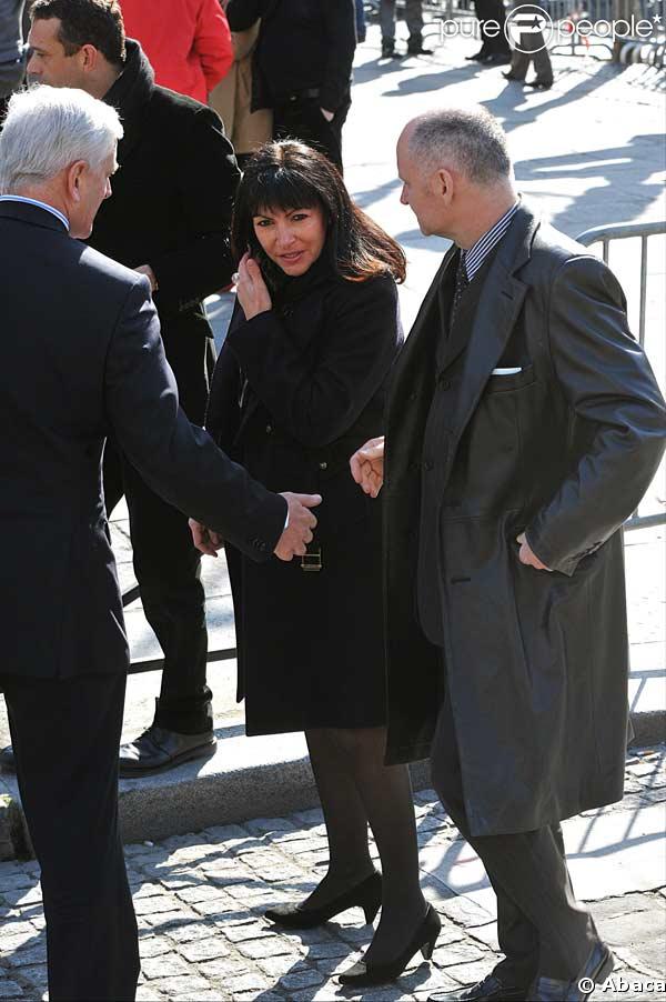 Anne Hidalgo et Christophe Girard à l'enterrement d'Alain Bashung