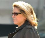 Catherine Deneuve à l'enterrement d'Alain Bashung