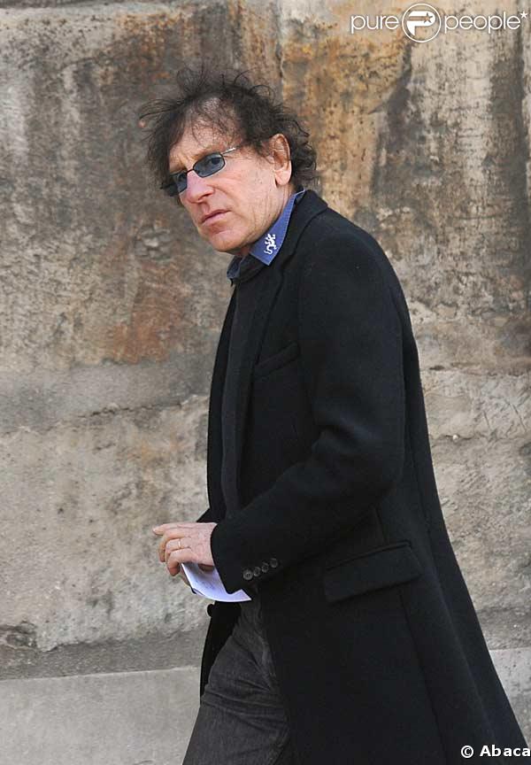 Alain Souchon à l'enterrement d'Alain Bashung
