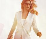 Doutzen Kroes prend la pose pour Calvin Klein