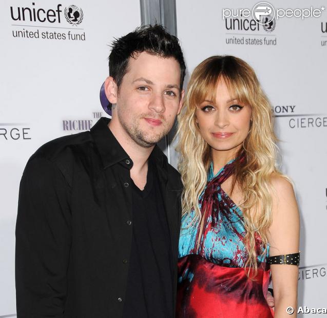 Joel Madden et Nicole Richie lors de la soirée caritative pour l'Unicef Tap Project organisée par Sony Cierge et The Richie-Madden Children fondation à Los Angeles le 23 mars 2009