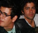 Adrian Grenier à la sortie d'un club à Los Angeles