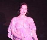 En janvier 2009, Dita von Teese se donnait aussi en spectacle au Crazy Horse