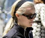 Reese Witherspoon en shopping à Brentwood, le 27 mars 2009   