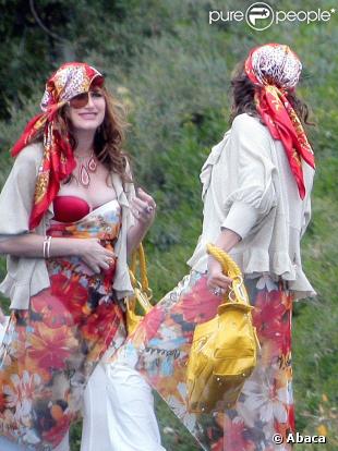 Kathryn Hahn et Kristen Johnston sur le tournage du pilote de la série  Absolutely Fabulous , version US !