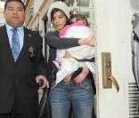 Katie Holmes et Suri à L.A. 1/04/09