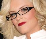 Jenny McCarthy est vraiment une femme très belle... surtout quand elle apprêtée pour un tapis rouge !