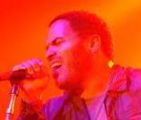 Lenny Kravitz a donné un concert privé après l'annonce de sa tournée européenne, le 6 avril au studio TSF d'Aubervilliers