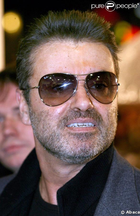 George Michael sans les lunettes dans ses mémoires
