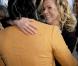 Tendres retrouvailles pour Kim Basinger et Mickey Rourke lors de l"avant-première de The Informers à Hollywood le 16/04/09