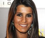  M6  : Une carrière ensoleillée pour Karine Ferri, cette ex-bachelorette à la vie... bien ombragée ! 