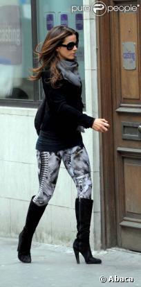 Kate Beckinsale porte un legging Alexander McQueen et se rend à un casting à Londres, le 5 avril
