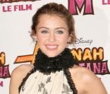Miley Cyrus, rayonnante au cinéma Gaumont de Marignan sur les Champs Elysées à Paris pour la Première de 
