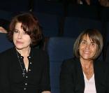 Fanny Ardant et Christine Albanel lors du Gala Champêtre organisé dans la Cinémathèque française dans le cadre de l'exposition Jacques Tati, 2 temps, 3 mouvements - 5 mai 2009