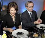 Fanny Ardant et Bertrand Meheut lors du Gala Champêtre organisé dans la Cinémathèque française dans le cadre de l'exposition Jacques Tati, 2 temps, 3 mouvements - 5 mai 2009