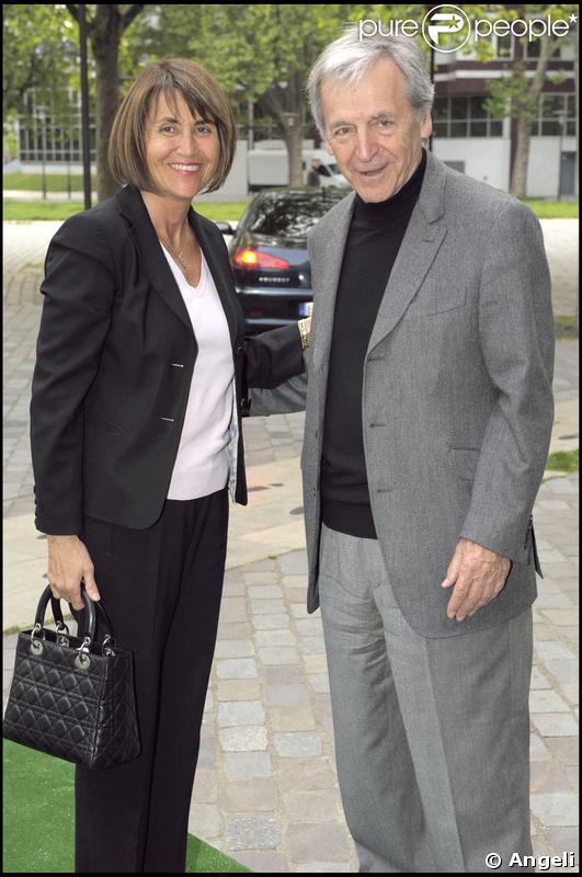 Christine Albanel et Constantin Costa-Gavras lors du Gala Champêtre organisé dans la Cinémathèque française dans le cadre de l'exposition Jacques Tati, 2 temps, 3 mouvements - 5 mai 2009