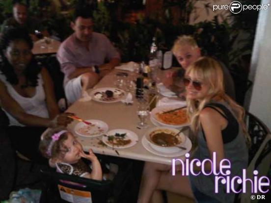 Nicole Richie en compagnie de sa fille Harlow et de son compagnon Joel Madden