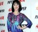 Katy Perry à la soirée Beautiful People Party à New-York le 11 avril dernier. Elle portait une robe bleue de la collection Matthew Williamson pour H&amp;M... comme Nicky Hilton 