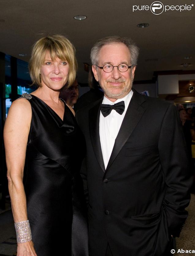 Steven Spielberg et sa femme samedi soir lors du dîner des correspondants avec le président Barack Obama