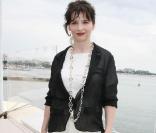 Juliette Binoche pose pour l'inauguration du Pavillon des cinémas du monde