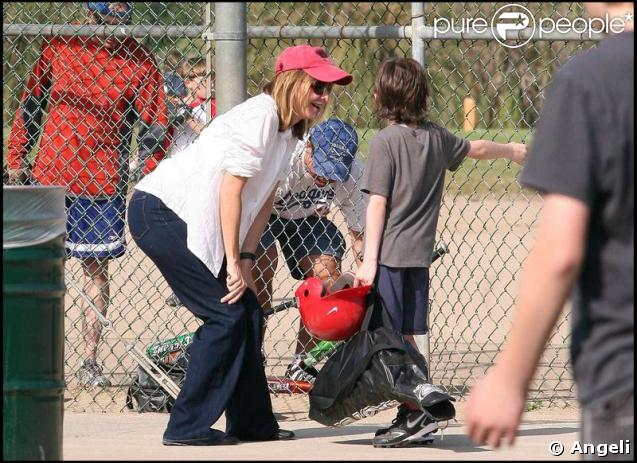 Calista Flockhart et son fils Liam, moments sportifs mais tendres aussi !