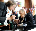 Godfrey Rampling fête ses 100 ans. Il est aujourd'hui le plus vieux Britannique à avoir participé aux JO