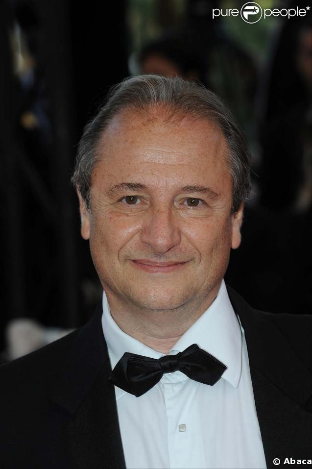 Patrick Braoudé lors de la montée des marches, avant la projection d'Etreintes Brisées, le 19 mai 2009
