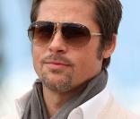 Brad Pitt lors du photocall d'Inglourious Basterds à Cannes le 20 mai 2009 lors du Festival de Cannes