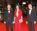 Jeanne Balibar et les réalisateurs Stéphane Aubier et Vincent Patar lors de la montée des marches de Panique au Village la nuit du 21 au 22 mai 2009 à Cannes