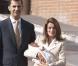 Letizia à la sortie de l'hôpital le 31 octobre 2005 avec la petite Leonor