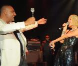 Paris Hilton chante Bon anniversaire pour les 51 ans de Christian Audigier, au VIP Room de Cannes, le 21 mai 2009 !