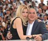  Kang - Sheng Lee   et  Laetitia Casta au photocall de Visage le 23 mai 2009