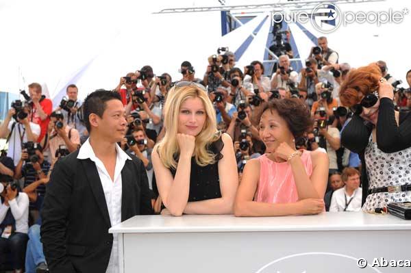  Le réalisateur Tsai Ming-Liang, Laetitia Casta, Yi-Ching Lu  au photocall de Visage le 23 mai 2009