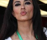 Maria Grazia Cucinotta dans les paddocks du grand prix de Monaco 2009