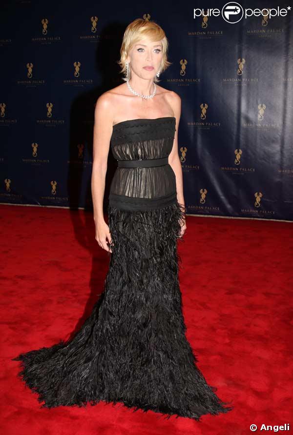 Sharon Stone à l'ouverture du plus luxeux hôtel d'Europe le Mardan Palace