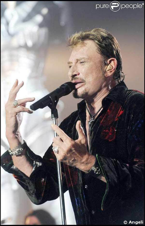 Johnny Hallyday sur scène devant le public Belge, il se donne à corps et âme 