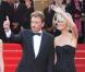 Johnny Hallyday et Laeticia, les stars de la Croisette avec l'équipe du film sur le tapis rouge de Cannes pour la présentation de Vengeance dimanche 17 mai 2009