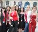 10e Rallye des Princesses. Au départ de la place Vendôme, le 1er juin 2009 : Eva Jaerlhing, Valérie Benaïm, Florence Dehaine, Hermine de Clermont-Tonnerre et ses enfants Callixte et Allegra, Olivia Catton, Luana Belmondo et Maurizia Purini...