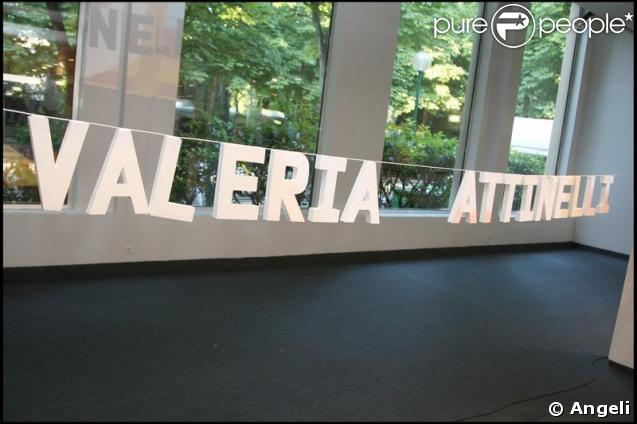 Valeria Attinelli organise l'exposition picturale intitulée Les Droits de l'Âme, à l'Espace Cardin, hier