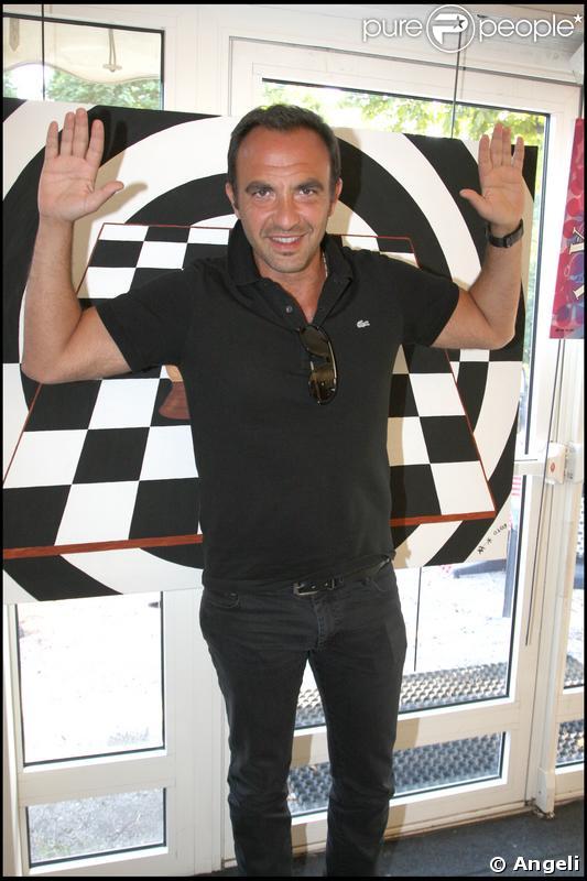 Haut les mains, Nikos ! 