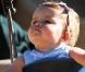 Honor est la reine au parc avec sa maman Jessica Alba 