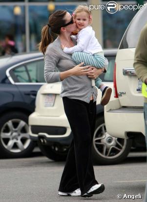 Jennifer Garner sa petite Violet profitent d'un moment en tête à tête, le 6 juin 2009