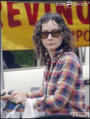 Sara Gilbert au marché fermier de Los Angeles