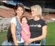 Hoda Roche et Laeticia Hallyday avec Joy au match de foot caritatif
