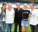 Hoda Roche, Jean-Claude Darmon, Johnny Hallyday,  Laeticia Hallyday et David Hallyday au match de foot caritatif