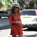 Elle MacPherson : quand elle va chercher ses enfants à l'école... elle ne passe pas inaperçue !
