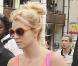 Notre jolie Britney Spears... commence à montrer quelques signes de fatigue ! Mais le shopping continue...