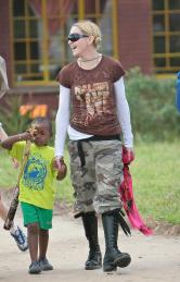 Madonna au Malawi avec son fils David Banda