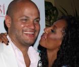 Stephen Belafonte et la jolie Mel B, à l'occasion de la soirée de fiin de son spectacle Peepshow, au Tabu Ultra Lounge du MGM Hotel and Casino de Las Vegas, au Nevada, le 20 juin 2009 ! 