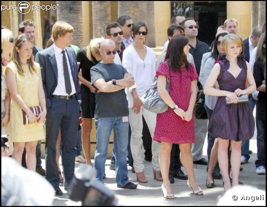 Katie Holmes et Tom Cruise lors de l'inaugration de l'étoile de Cameron Diaz sur le Walk of Fame à Hollywood le 22 juin 2009 : comme des anonymes...